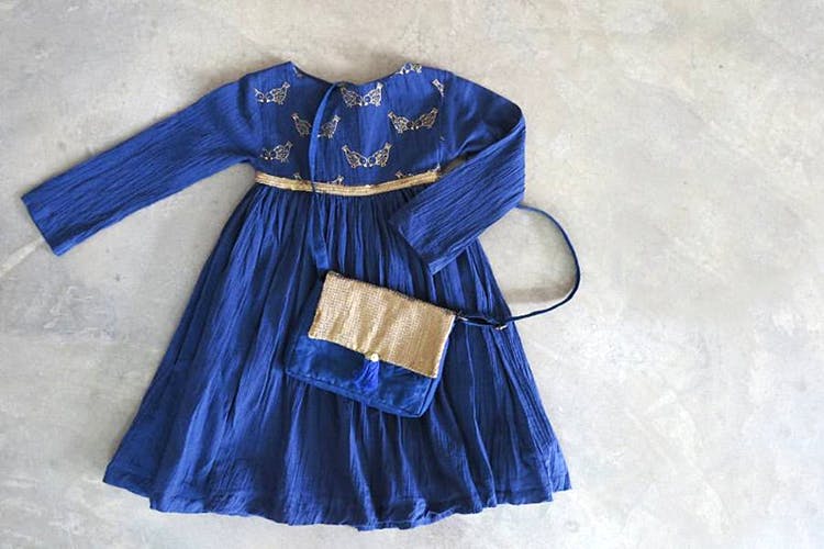 Blue,Cobalt blue,Clothing,Product,Electric blue,Velvet,Dress,One-piece garment,Sleeve,Textile