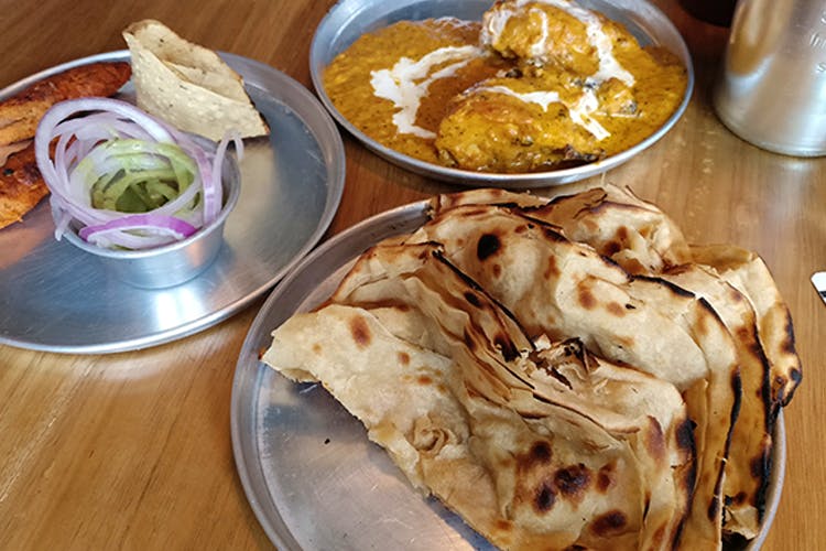 Dish,Food,Cuisine,Naan,Ingredient,Roti prata,Flatbread,Roti canai,Gözleme,Paratha