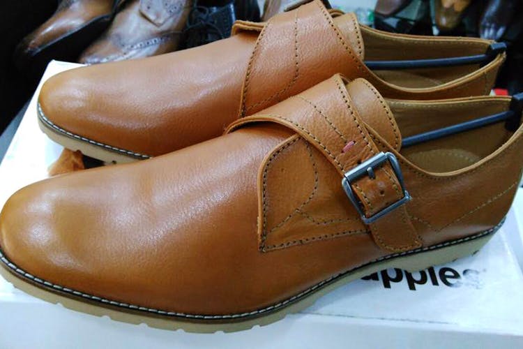 Footwear,Shoe,Tan,Brown,Caramel color,Leather,Beige,Durango boot,Brand