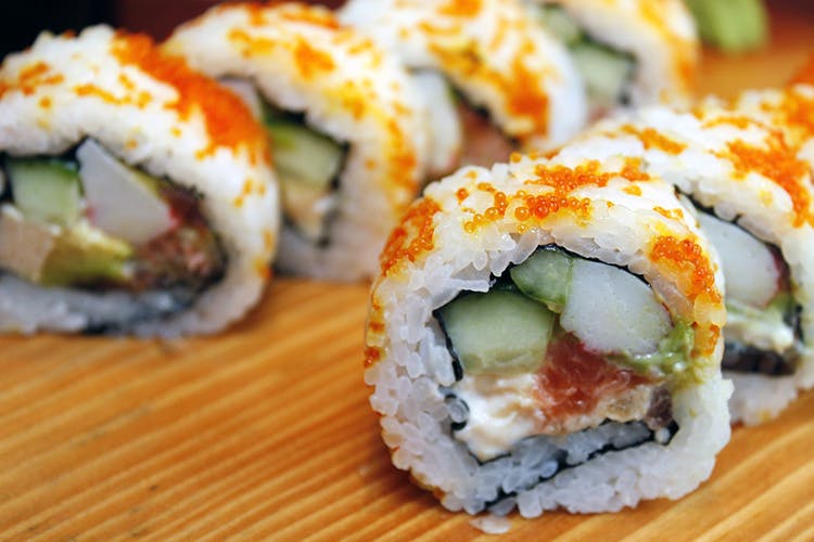 Dish,Food,Cuisine,Sushi,Gimbap,California roll,Ingredient,Comfort food,Japanese cuisine,Produce