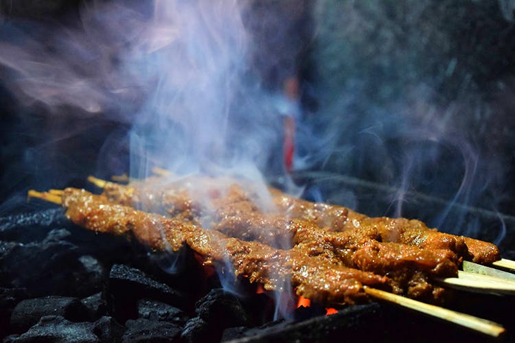 Smoke,Barbecue,Grilling,Food,Cuisine,Shashlik,Barbecue grill,Satay,Cooking,Dish