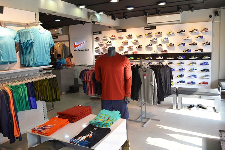 nike factory outlet rajajinagar