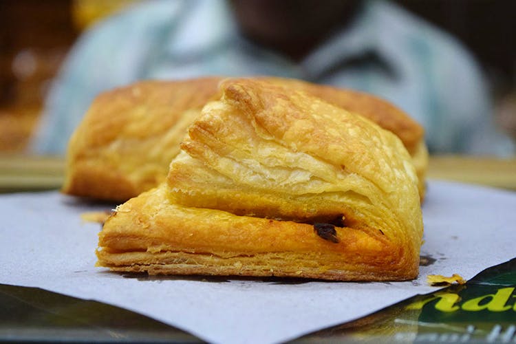 Dish,Food,Cuisine,Ingredient,Puff pastry,Baked goods,Curry puff,Pastizz,Cuban pastry,Dessert