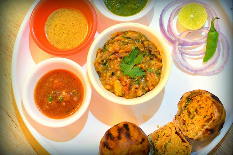 Dish,Food,Cuisine,Ingredient,Curry,Punjabi cuisine,Indian cuisine,Produce,Vegetarian food,Sindhi cuisine