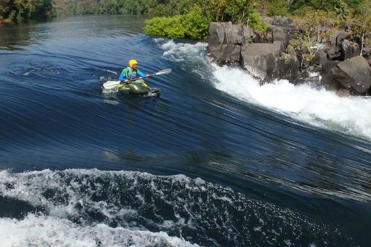 Resorts with Kayaking in Bangalore, Adventure Water sports