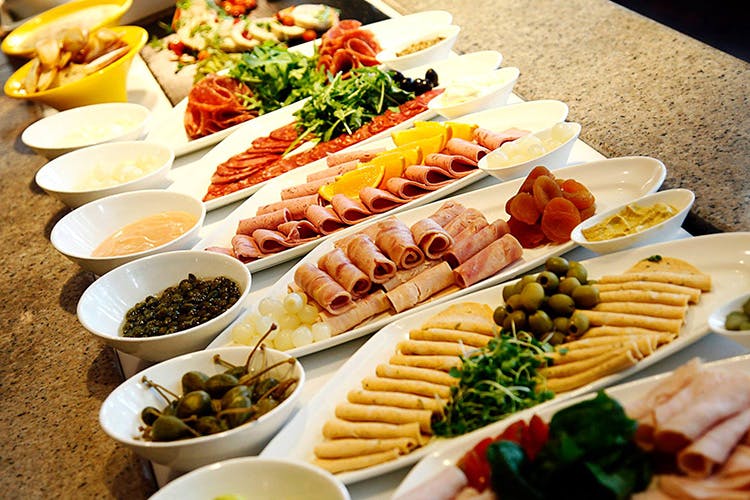 Dish,Food,Cuisine,Meal,Brunch,appetizer,Buffet,Ingredient,Platter,Meze