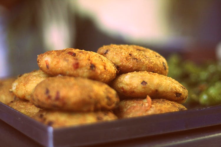 Dish,Food,Cuisine,Ingredient,Shami kebab,Produce,Croquette,Fried food,Comfort food,Recipe