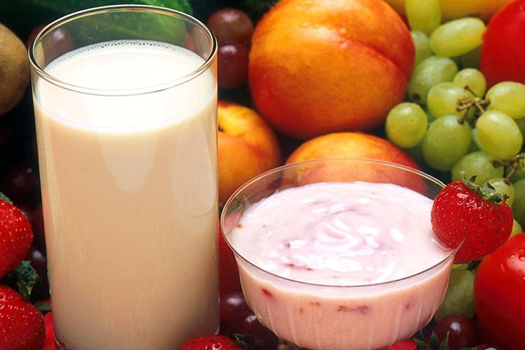 Food,Ingredient,Drink,Natural foods,Health shake,Smoothie,Juice,Fruit,Lactose,Vegetable juice