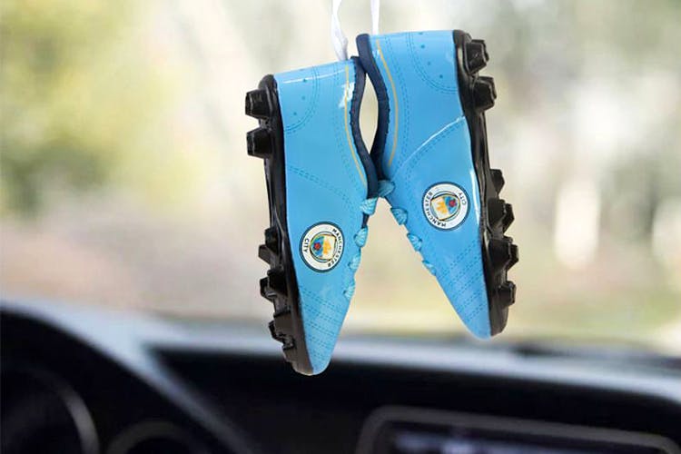 Blue,Turquoise,Vehicle,Footwear,Photography,Bicycle part,Turquoise,Shoe,Automotive window part