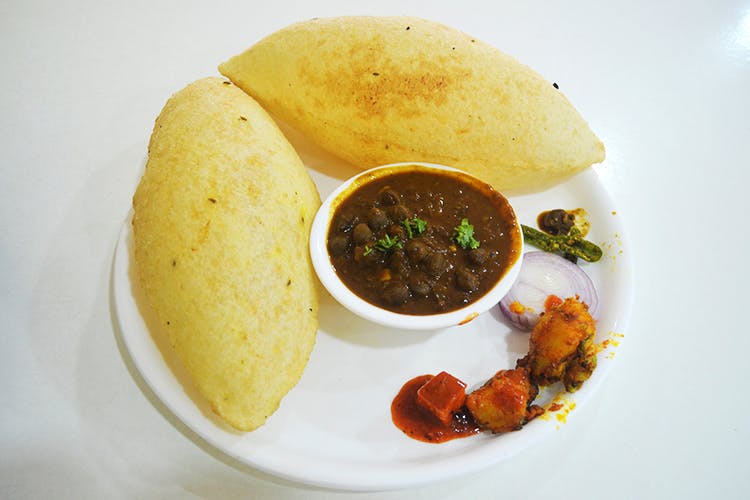 Dish,Food,Cuisine,Ingredient,Produce,Indian cuisine,Chutney,Fried food,Meal,Idli