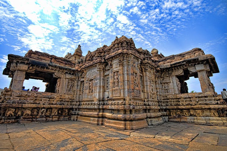 Historic site,Sky,Ancient history,Temple,Architecture,Building,Landmark,Hindu temple,Place of worship,Ruins