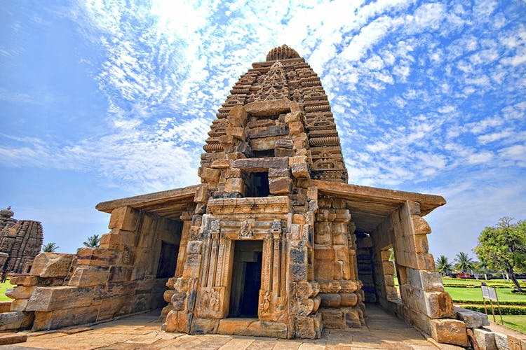 Historic site,Ancient history,Temple,Landmark,Hindu temple,Ruins,Sky,Place of worship,Archaeological site,Building