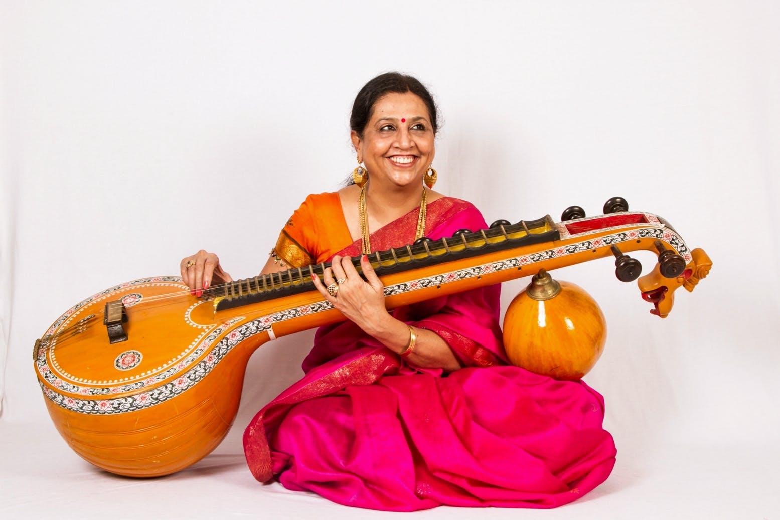 Musical instrument,String instrument,String instrument,Plucked string instruments,Saraswati veena,Veena,Indian musical instruments,Guitar,Rudra veena,Folk instrument