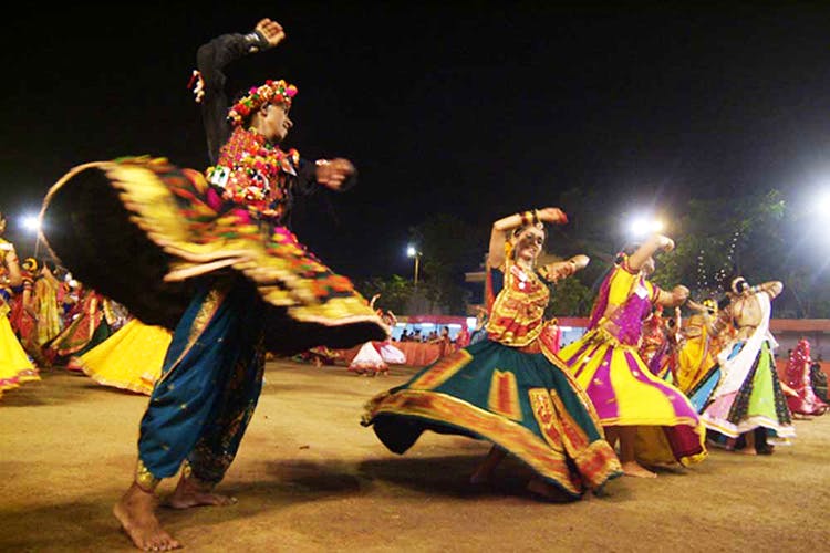 Folk dance,Dancer,Dance,Choreography,Performance art,Event,Performing arts,Tradition,Performance,Concert dance