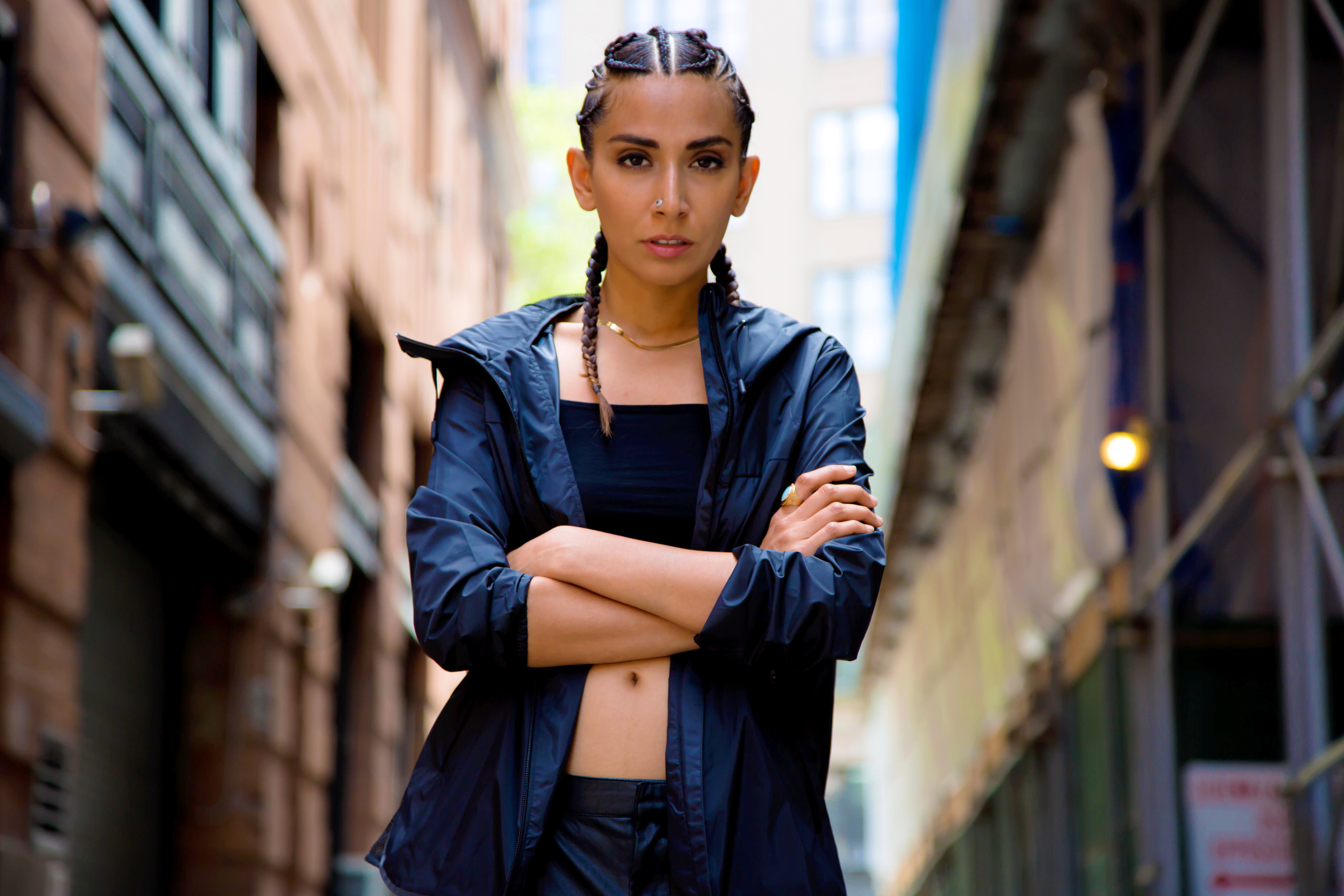 Street fashion,Face,Blue,Fashion,Lady,Beauty,Model,Fashion design,Human,Eye