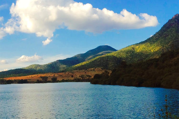 Body of water,Highland,Nature,Sky,Lake,Mountain,Natural landscape,Water resources,Lake district,Loch