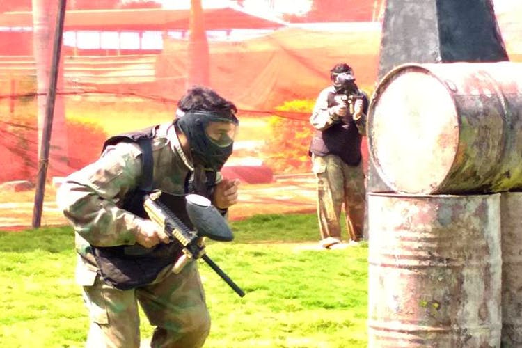 Games,Paintball equipment,Paintball,Skirmish,Recreation,Shooting,Gun,Shooting sport,Paintball marker,Soldier