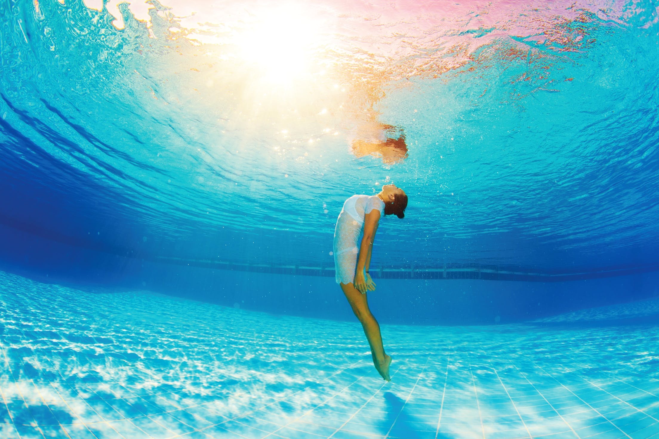 Water,Underwater,Blue,Sky,Recreation,Swimming,Fun,Swimming pool,Individual sports,Leisure