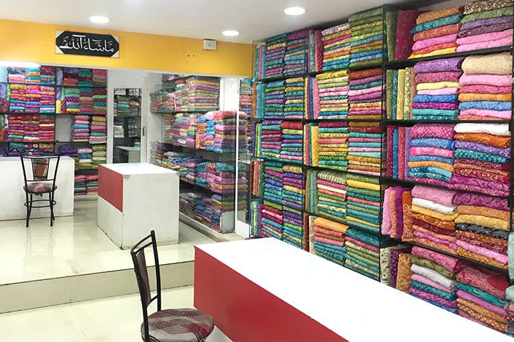 Saree Retailers in Lucknow - Best Deals online - Justdial