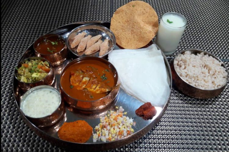 Dish,Food,Cuisine,Ingredient,Meal,Indian cuisine,Maharashtrian cuisine,Vegetarian food,Dal,Masala