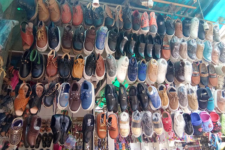 Footwear,Shoe,Selling,Collection,City,Slipper