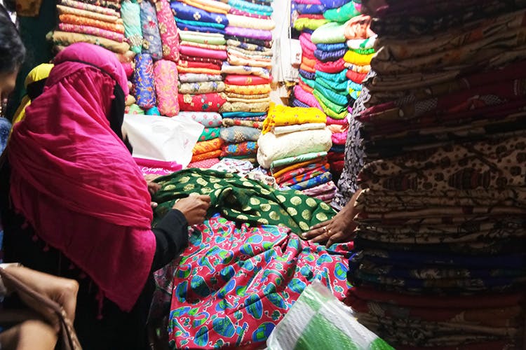 People,Selling,Public space,Textile,Market,Bazaar,Dress,Marketplace,Art,Sari