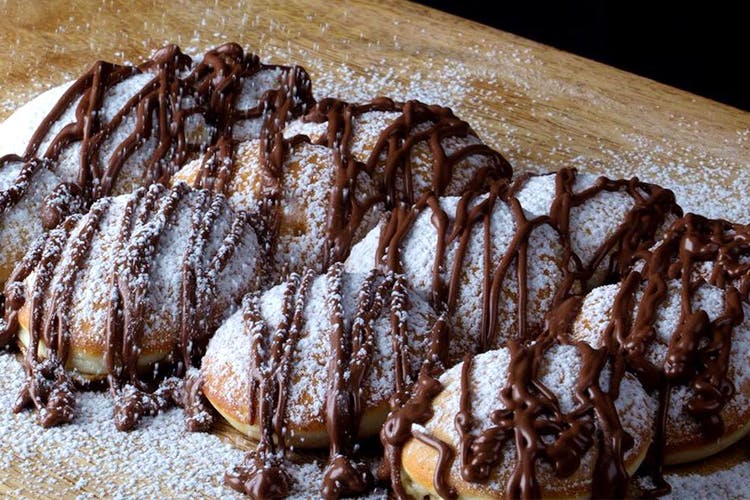 Food,Cuisine,Dish,Powdered sugar,Ingredient,Baked goods,Dessert,Produce,Babka,Pastry