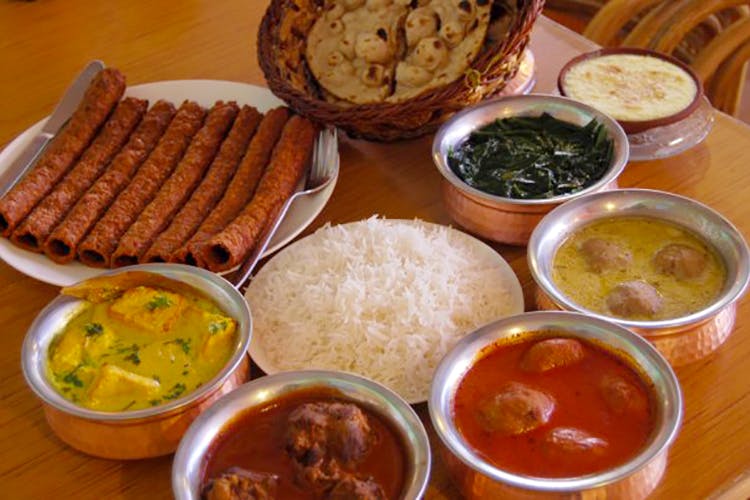 Dish,Food,Cuisine,Meal,Ingredient,Produce,Comfort food,Lunch,Nepalese cuisine,Curry