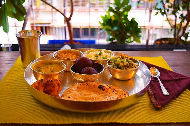 Dish,Food,Cuisine,Meal,Ingredient,Brunch,Breakfast,Indian cuisine,Vegetarian food,Lunch