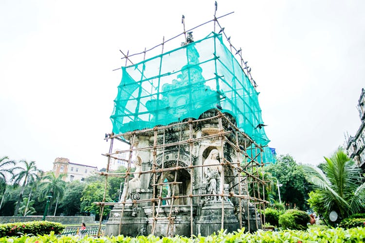 Green,Architecture,Landmark,Building,Scaffolding,City,Tree,House,Tower,Temple
