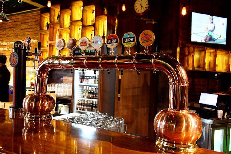 Bar,Pub,Beer tap,Barware,Drink,Tavern,Distilled beverage,Beer,Whisky,Brewery