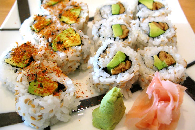 Dish,Food,Cuisine,Sushi,California roll,Steamed rice,Rice ball,Ingredient,White rice,Comfort food