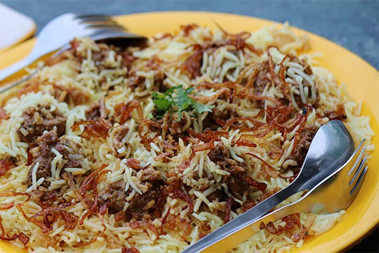 Dish,Food,Cuisine,Ingredient,Hyderabadi biriyani,Biryani,Produce,Kabsa,Recipe,Indian cuisine