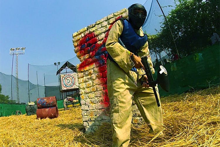 Straw,Games,Farmworker,Harvester,Paintball,Harvest,Grass family,Agriculture,Paintball equipment,Grass