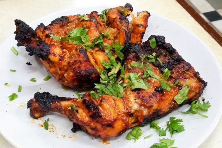 Cuisine,Food,Dish,Meat,Chicken meat,Tandoori chicken,Ingredient,Fried food,Kai yang,Barbecue chicken