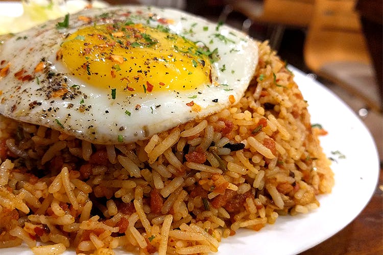 Dish,Cuisine,Food,Thai fried rice,Rice,Ingredient,Steamed rice,Biryani,Fried rice,Hyderabadi biriyani