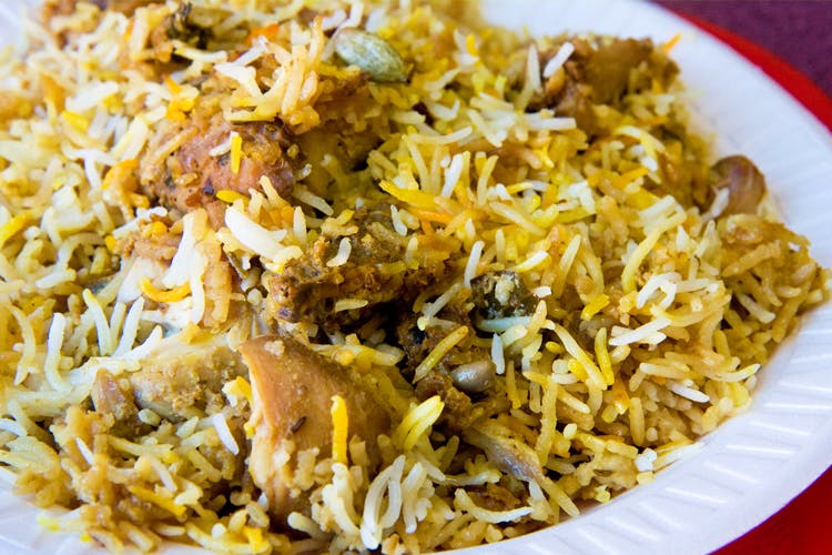 Dish,Food,Spiced rice,Cuisine,Hyderabadi biriyani,Puliyogare,Biryani,Ingredient,Kabsa,Basmati