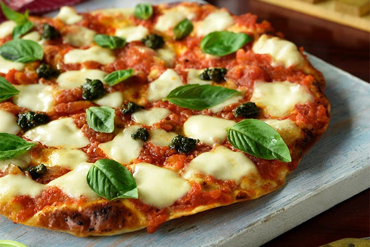 Dish,Pizza,Food,Cuisine,Pizza cheese,California-style pizza,Flatbread,Ingredient,Italian food,Recipe