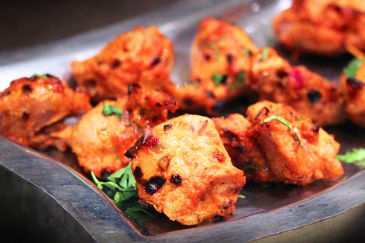 Dish,Food,Cuisine,Ingredient,Fried food,Pakora,Chicken tikka,Tandoori chicken,Produce,Bhajji