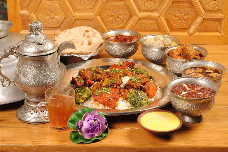 Dish,Cuisine,Food,Meal,Ingredient,Curry,Brunch,Karahi,Indian cuisine,Masala