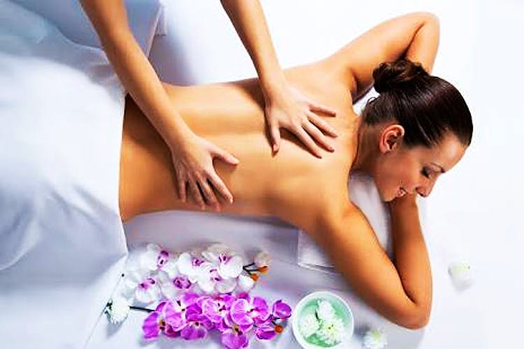 Spa,Skin,Massage,Beauty,Therapy,Petal,Massage table,Plant,Flower