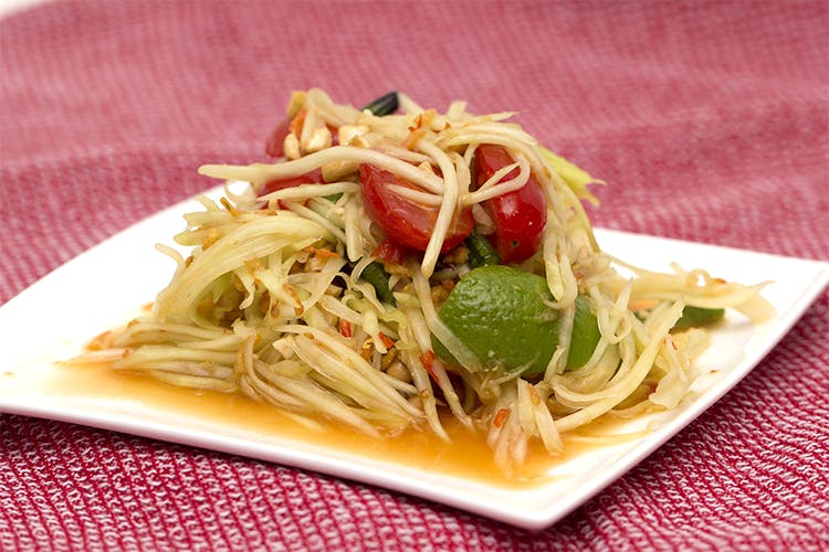 Dish,Food,Cuisine,Ingredient,Green papaya salad,Spaghetti,Produce,Noodle,Salad,Recipe