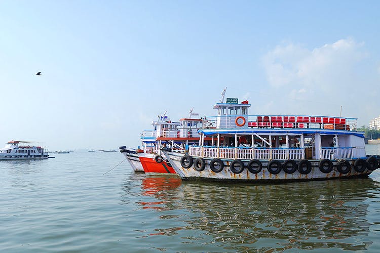 Water transportation,Vehicle,Boat,Transport,Mode of transport,Watercraft,Ferry,Waterway,Ship,Motor ship