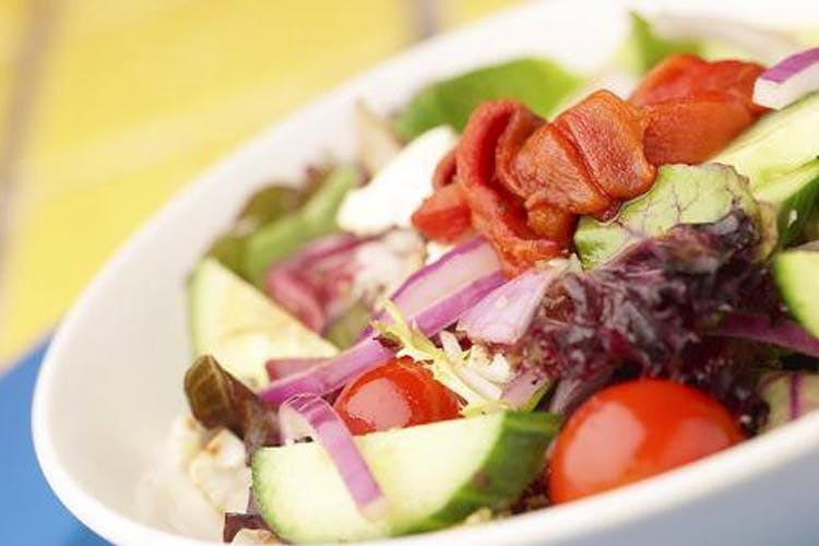 Dish,Food,Cuisine,Salad,Garden salad,Ingredient,Greek salad,Vegetable,Produce,Recipe