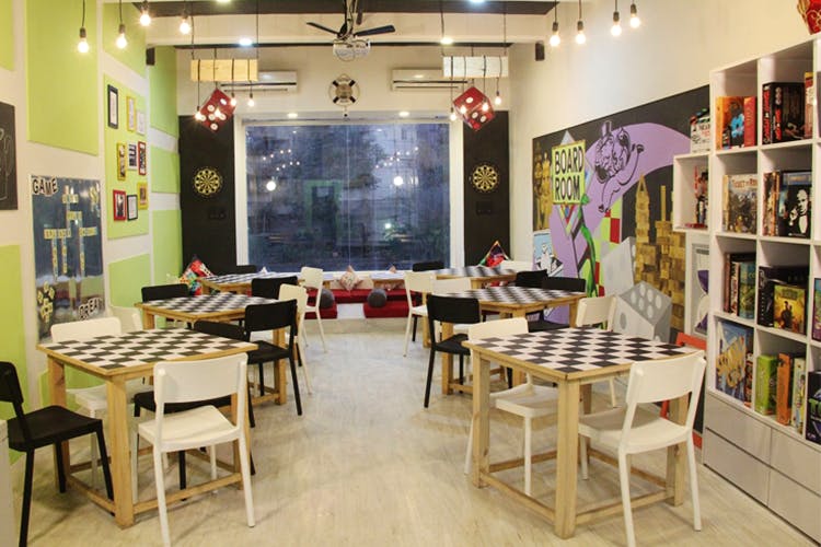 A New Board Game  Cafe  Has Opened In Oshiwara