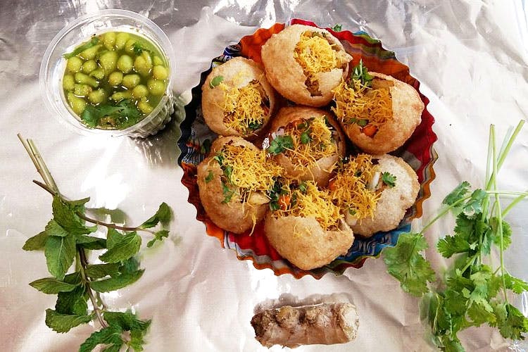 Diwali Binge: The Delicious Pani Puri From Bhola Chaat Bhandaar In Andheri East