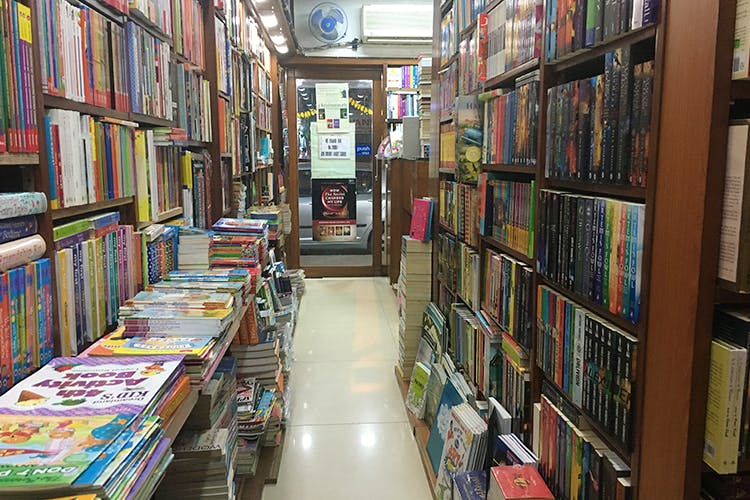 Buy Books From Book Lovers In Lokhandwala