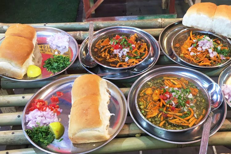 Dish,Food,Cuisine,Meal,Ingredient,Lunch,Brunch,Produce,Vegetarian food,Indian cuisine