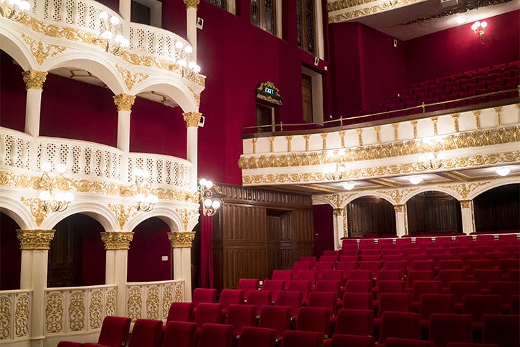 Red,Theatre,Landmark,heater,Building,Auditorium,Lighting,Architecture,Light,Stage