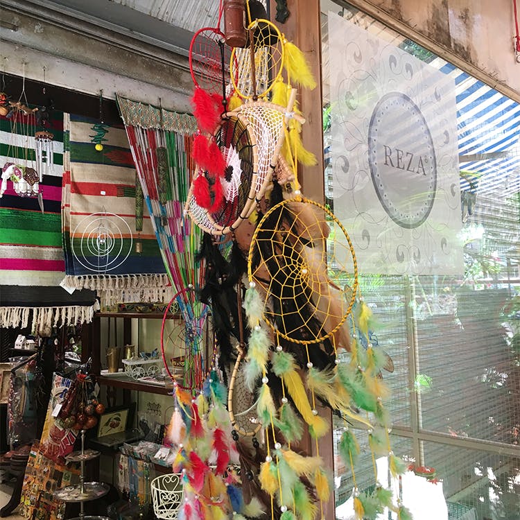 7 Best Gift Shops In Mumbai For Unique & Memorable Presents